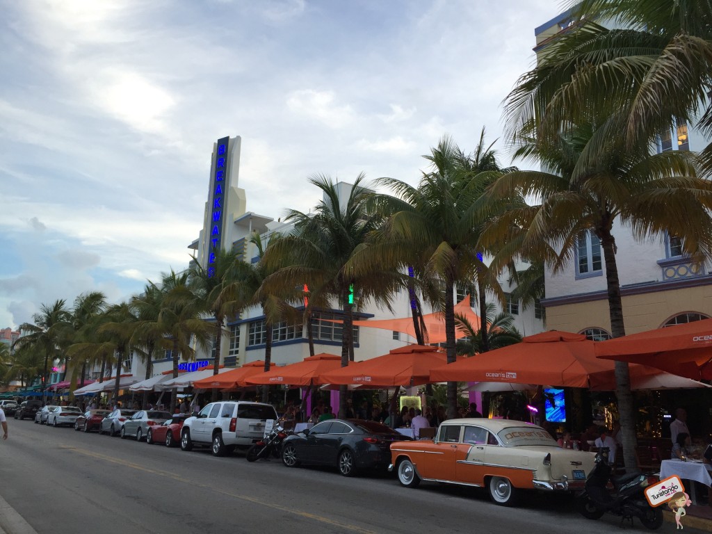 Caminhando pelas ruas de South Beach