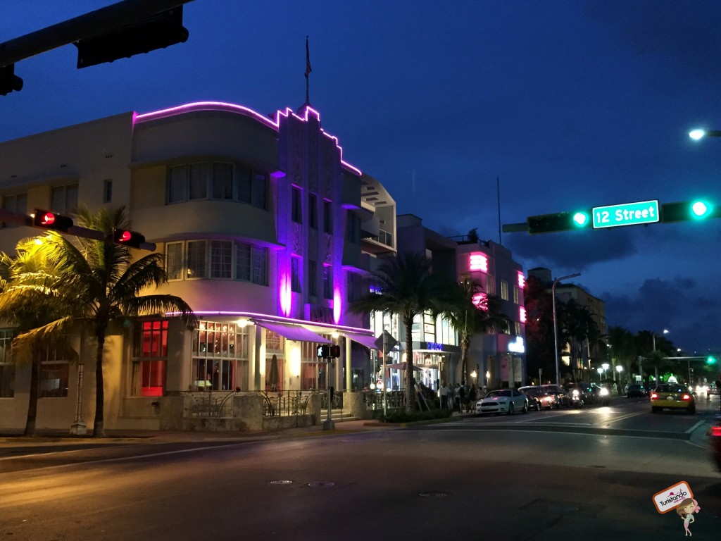 Caminhando pelas ruas de South Beach