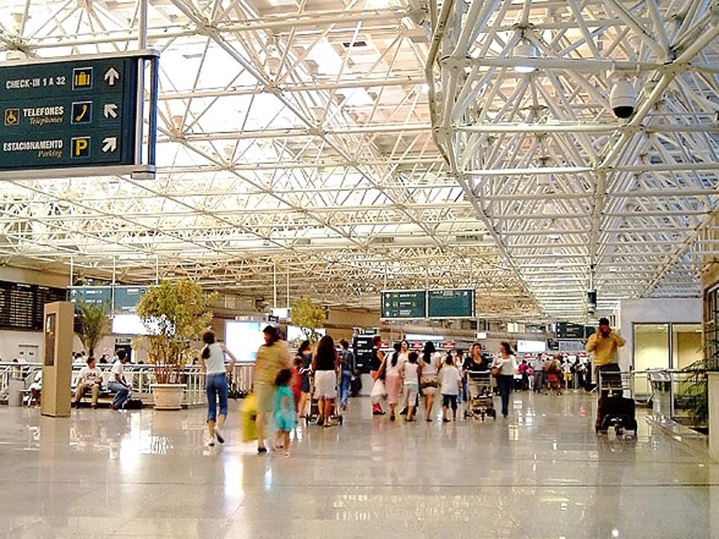 Saguão do terminal nacional