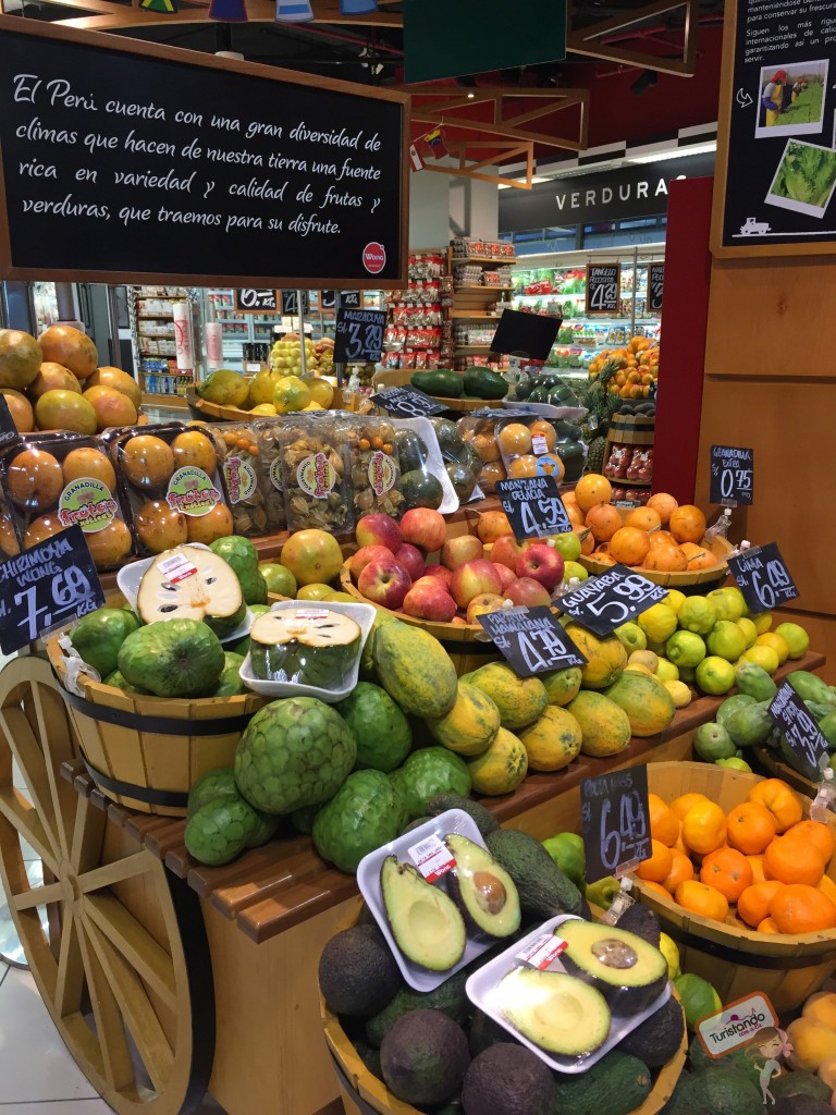 Mercadinho no Larcomar em Lima