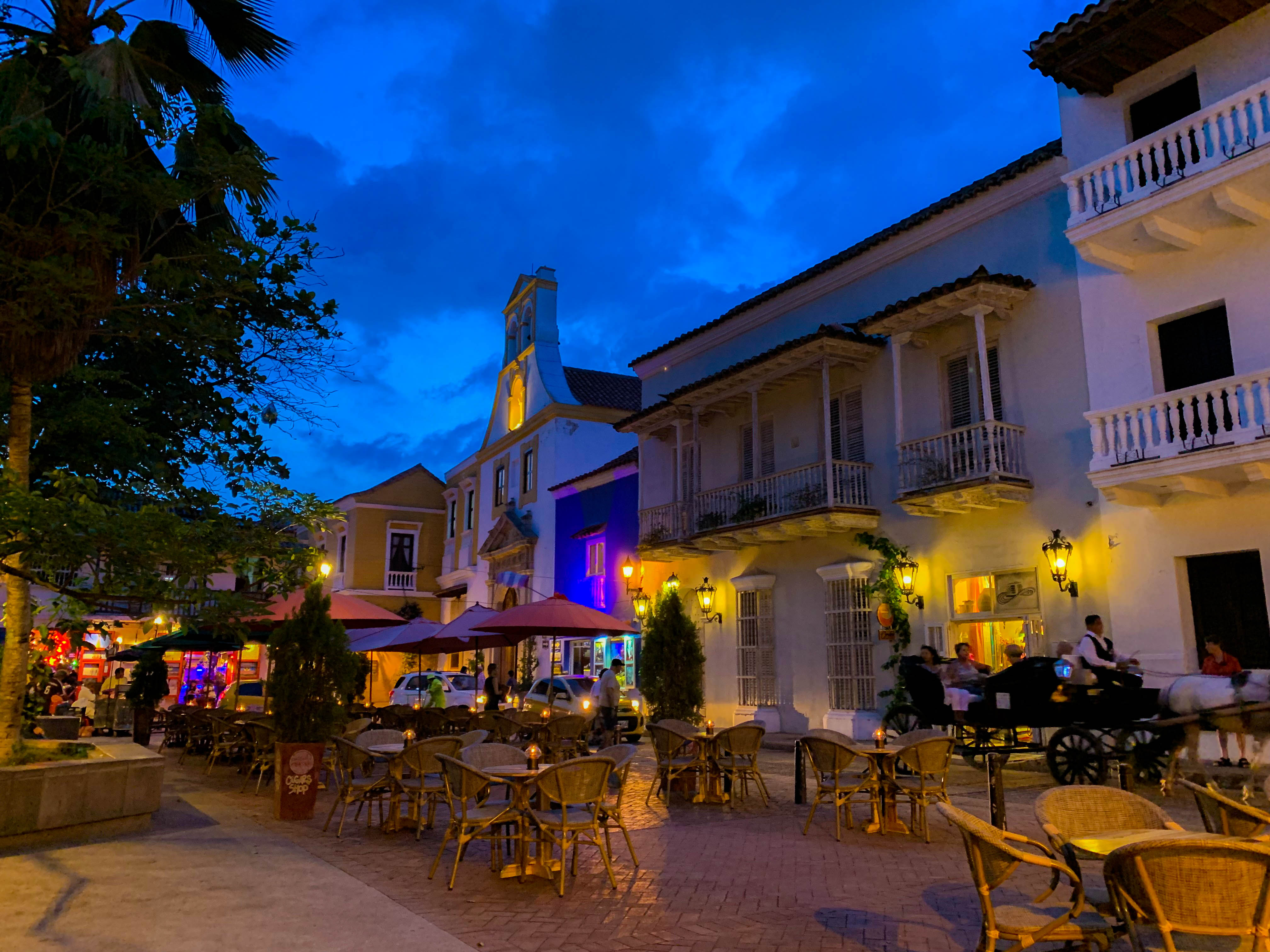 o que fazer em cartagena das índias a noite