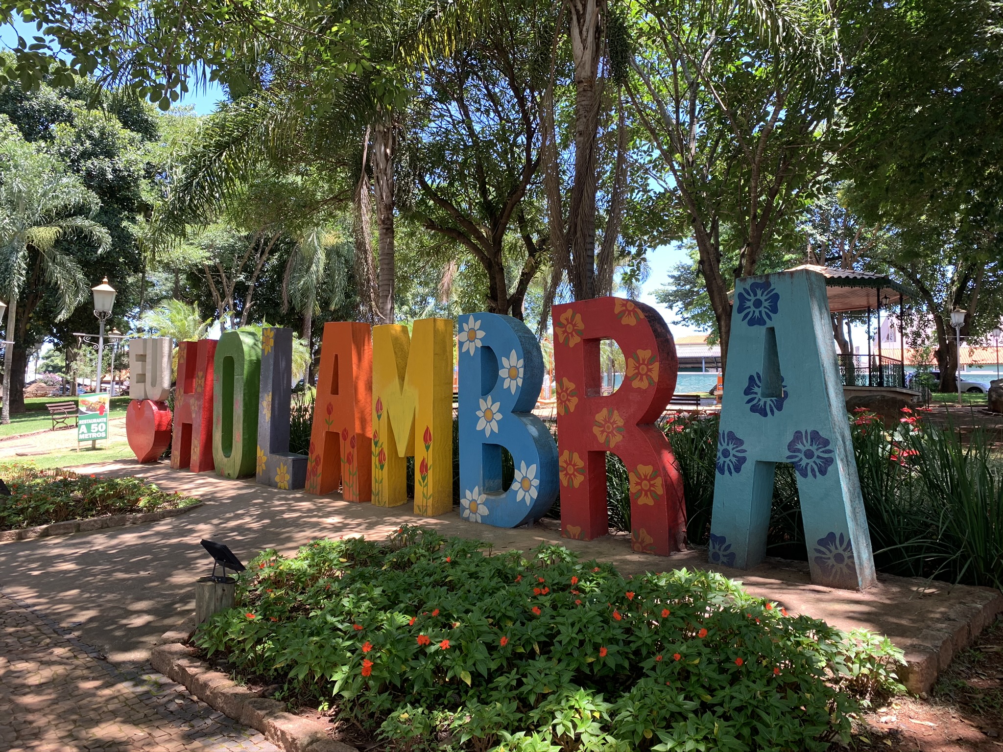 praça dos coqueiros interior de SP