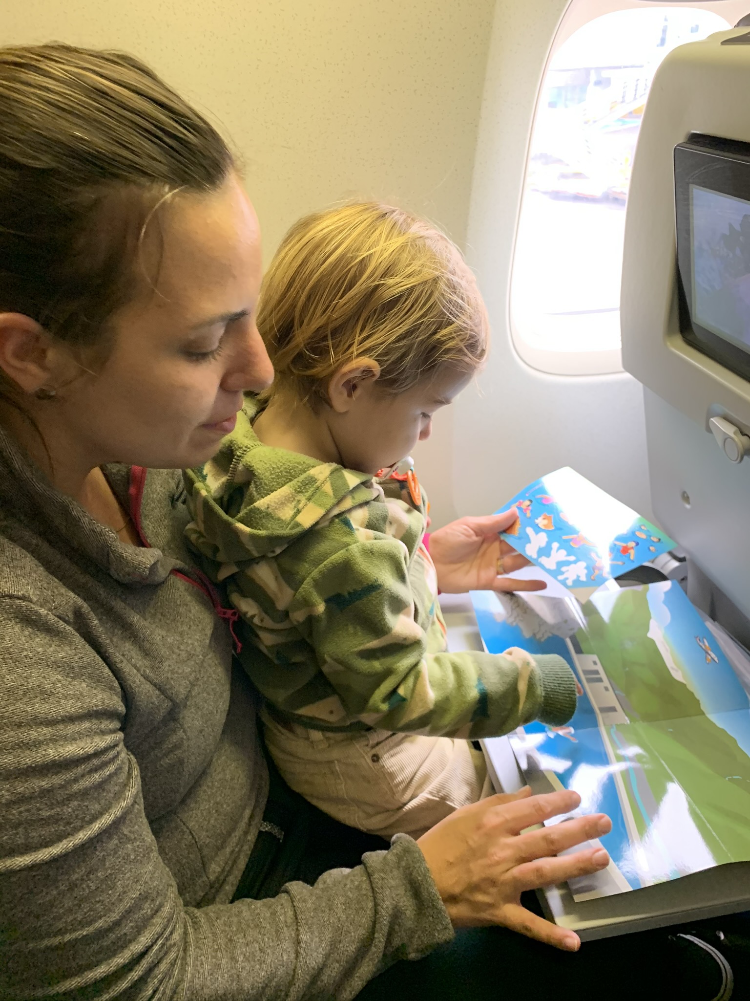 viajar de avião com bebê